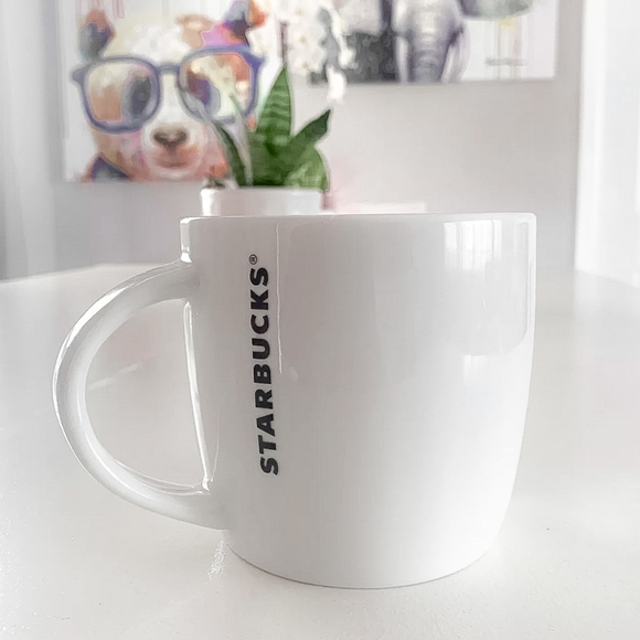 New 2017 Starbucks White 14 oz Extra Large Coffee Mug with Green Siren Design - Picture 3 of 4